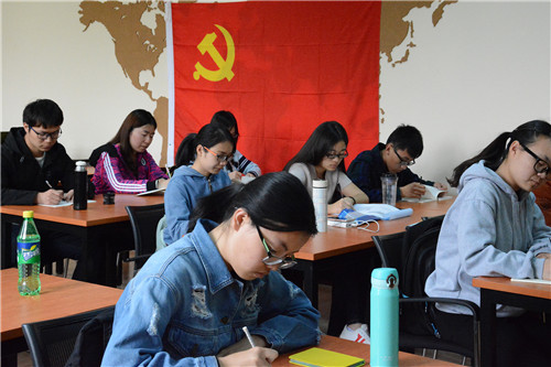 国产色情